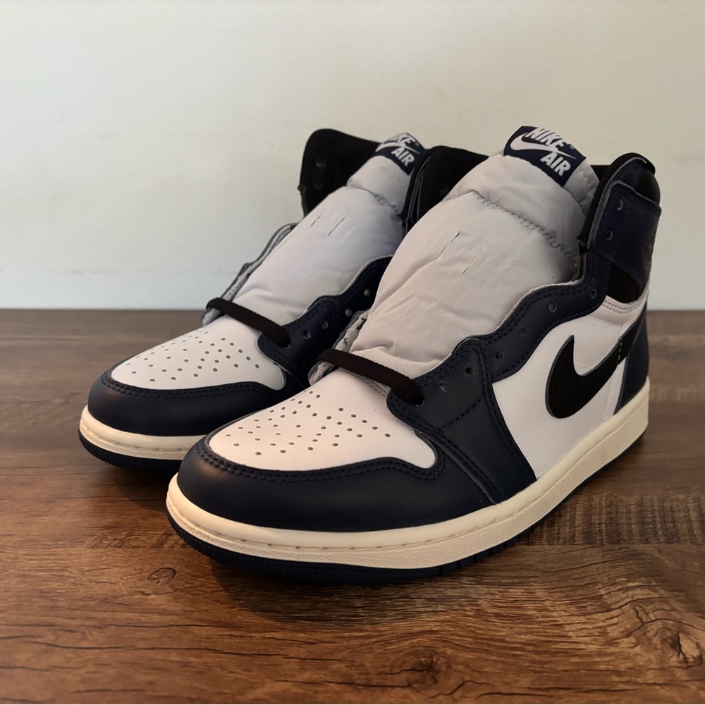 Air Jordan 1 Retro High OG 'Midnight Navy' size 7